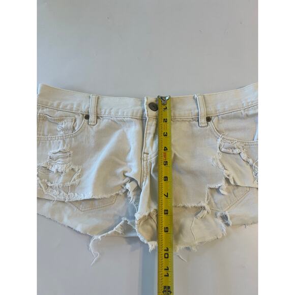 Abercrombie & Fitch White Denim Low Rise Cut-Off Shorts Distressed Womens Size 4 - Picture 12 of 12